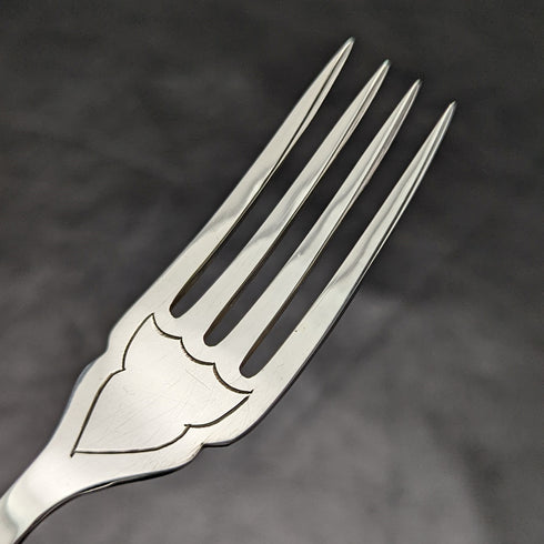 1930 British Vintage White Mother of Pearl Handle Dessert Cutlery Set 6x2 in Leather Case